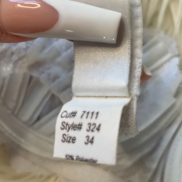 💕Shirley By Hollywood White Lacey Underwire Shelf Bra Size 34💕 - Picture 7 of 9